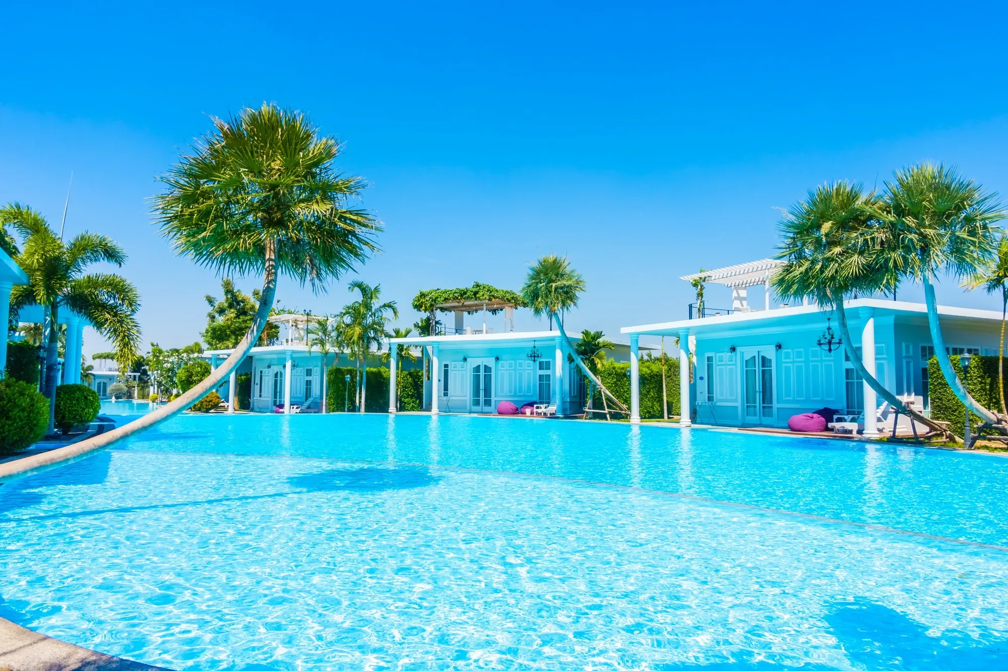 Build Exceptional Pools with World-Class Equipment
